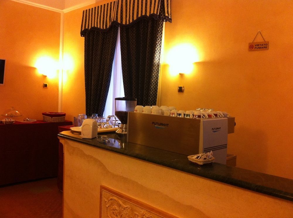 Hotel Infinito - Gruppo Blam Hotels Рим Экстерьер фото